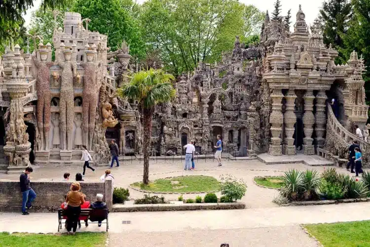 Voyage en France en 2026 : à la découverte des lieux insolites