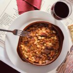 Gastronomie d&rsquo;hiver du sud-ouest : cassoulet, garbure, foie gras et grandes tablées